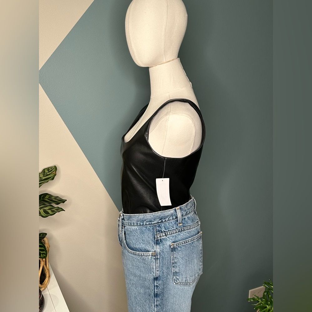 Good American Faux Leather Bodysuit Black GB0499 Sleek Edgy Streetwear Size Med - Picture 4 of 12